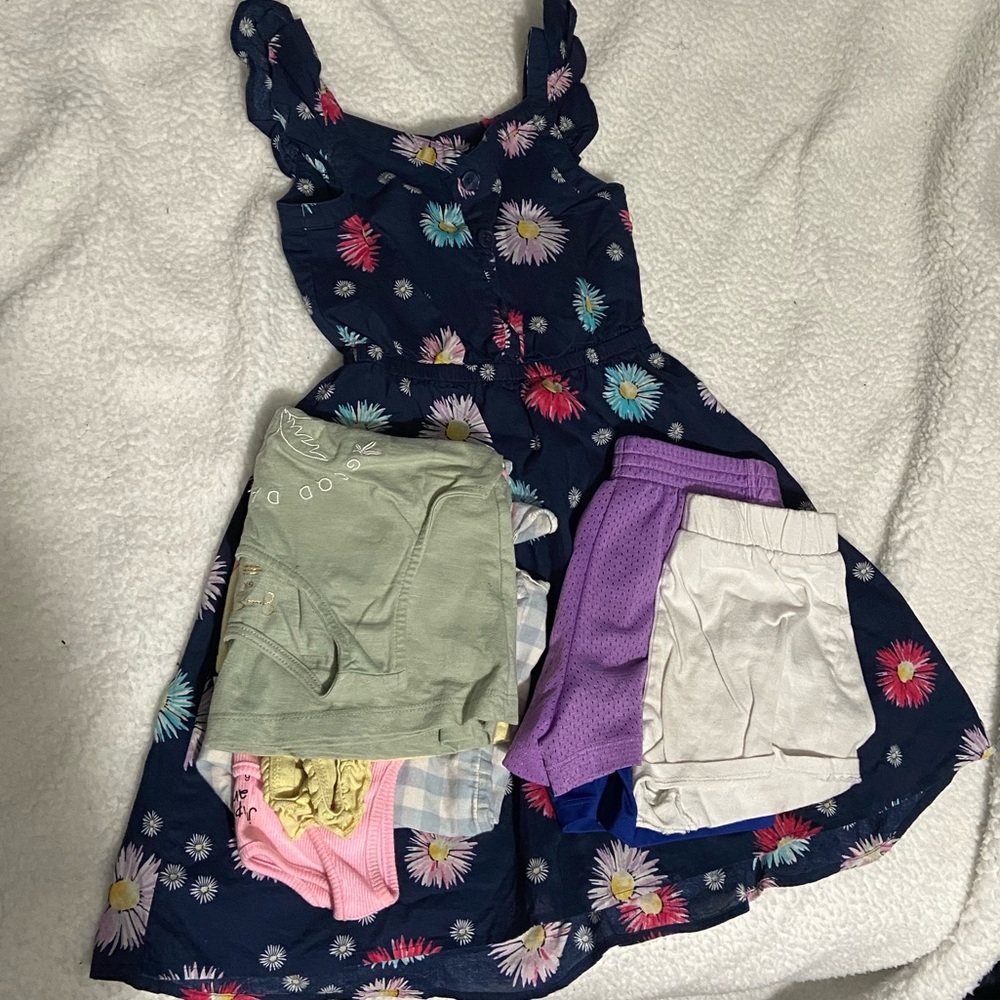 HUGE LOT of SIZE 6 - 6x Girl Flower Dress & (4) Tank Tops (2) shorts (2) pants